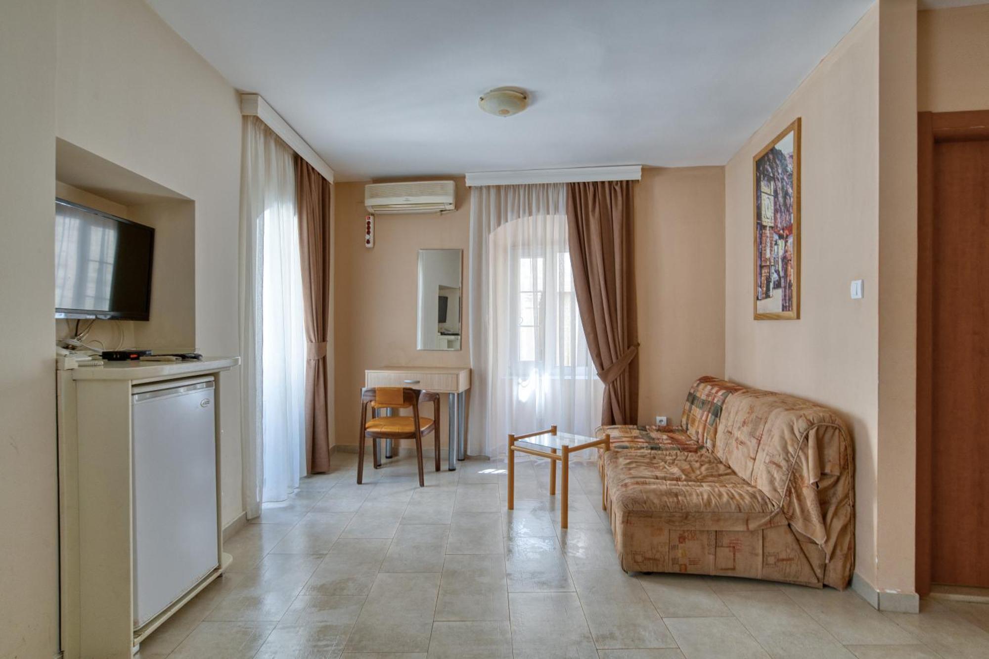 Hotel Rendez Vous Kotor Bagian luar foto