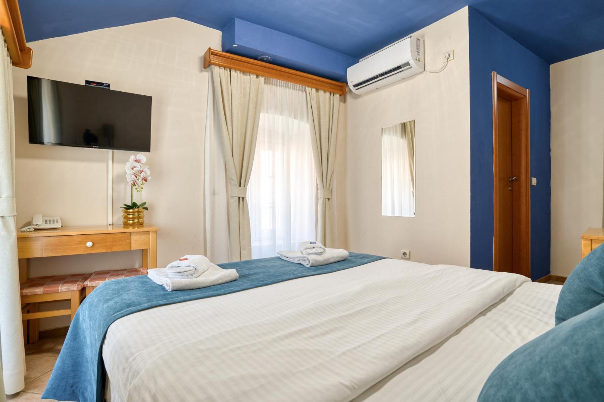Hotel Rendez Vous Kotor Bagian luar foto