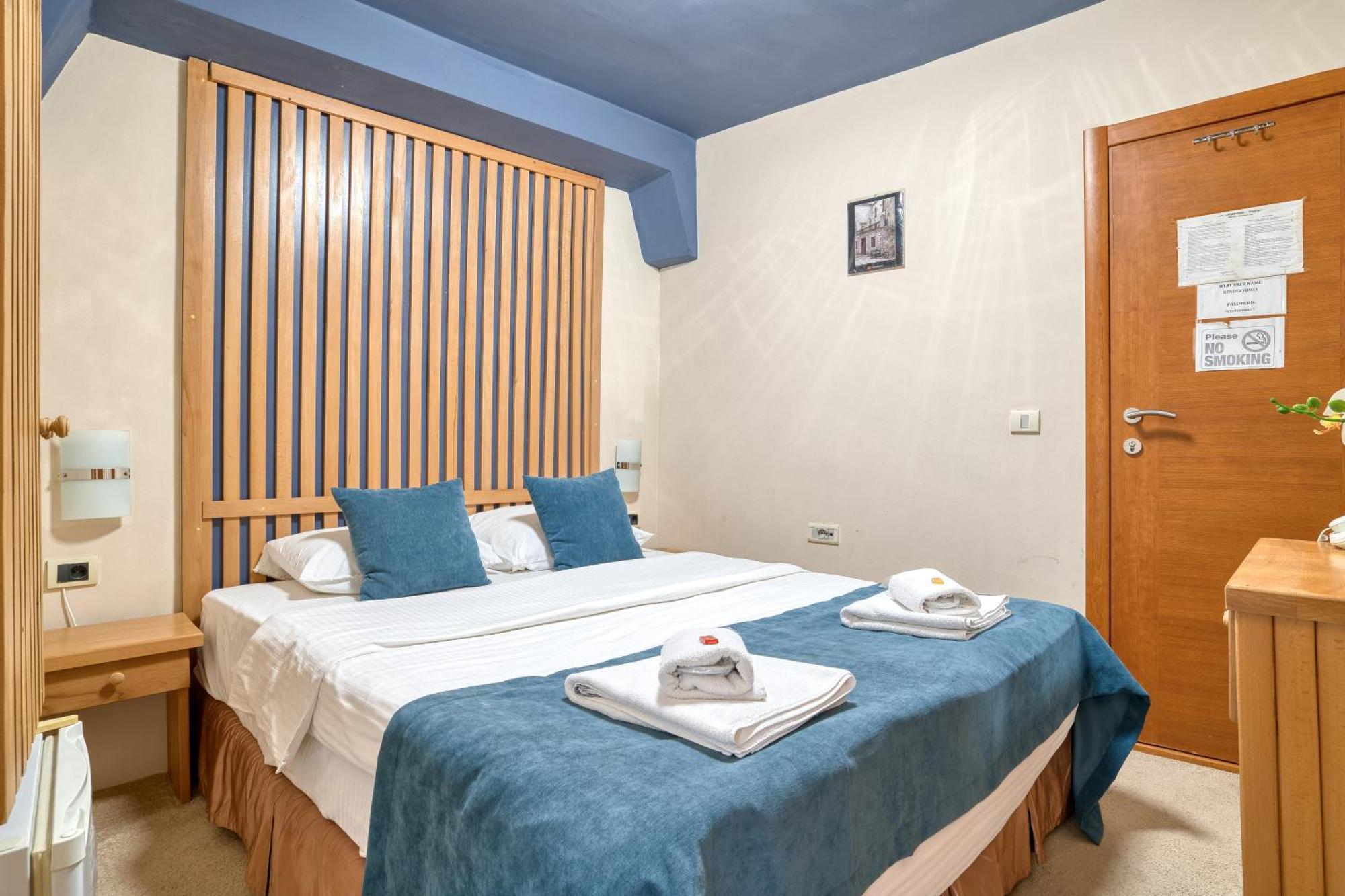 Hotel Rendez Vous Kotor Bagian luar foto