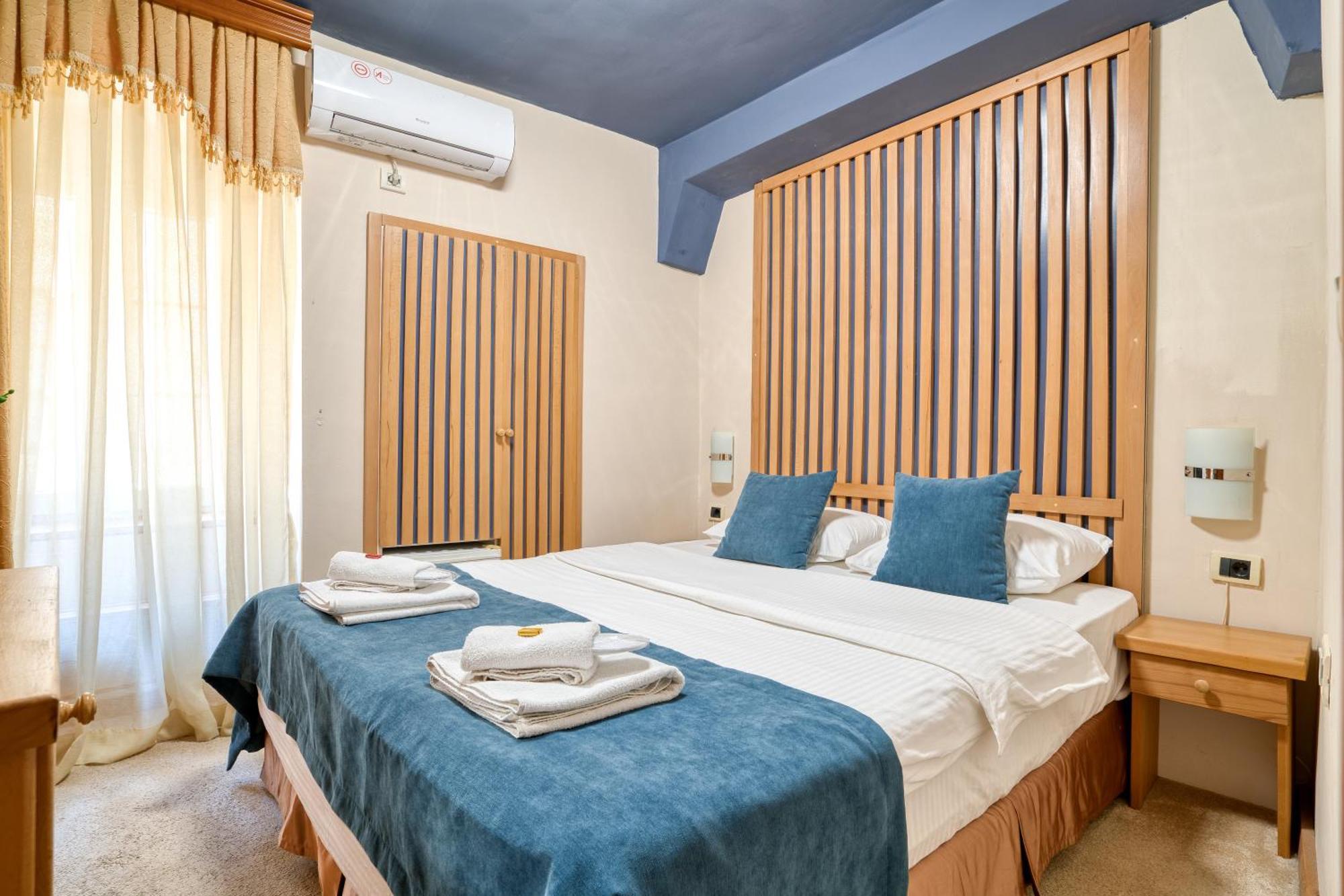 Hotel Rendez Vous Kotor Bagian luar foto