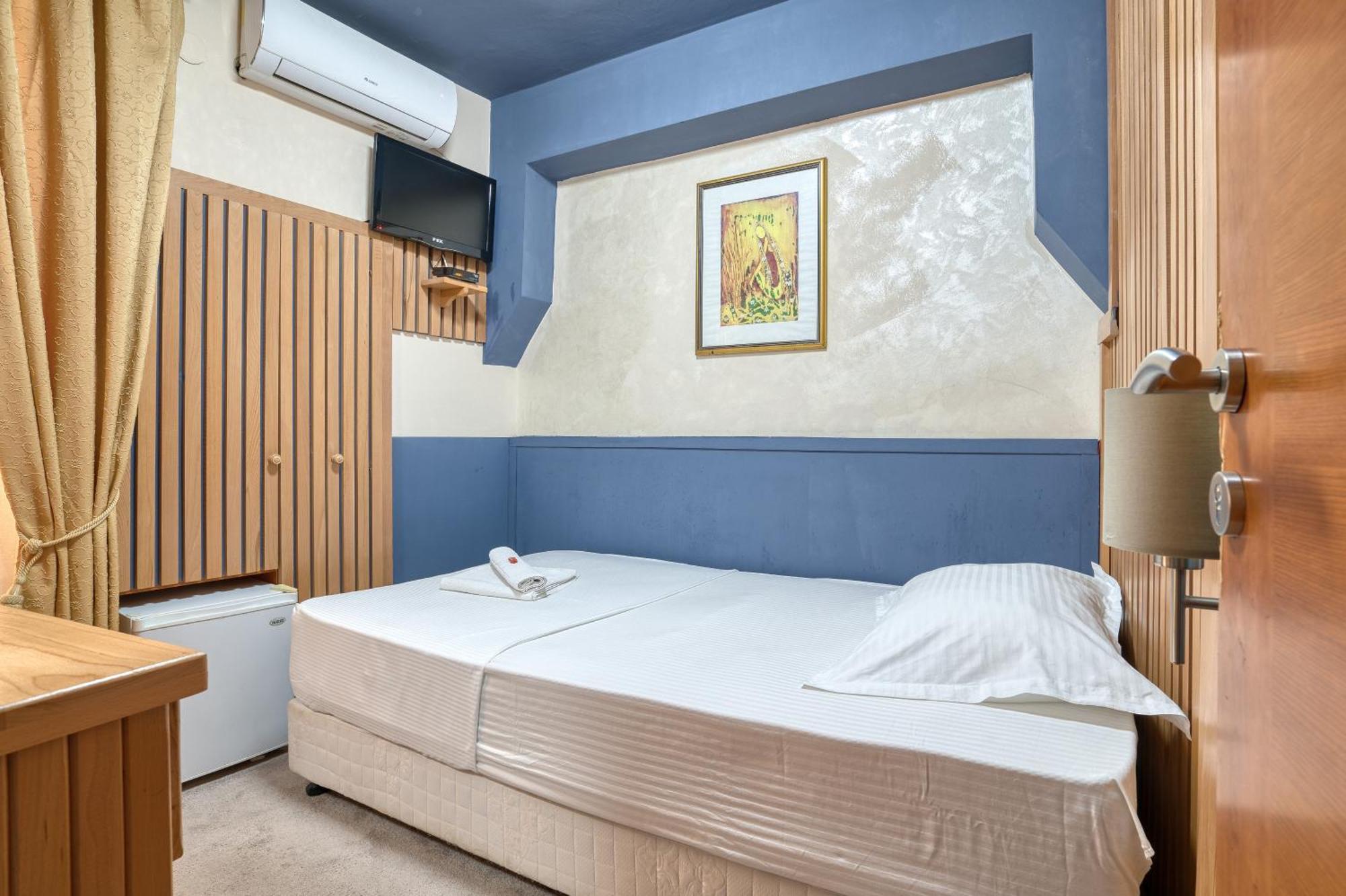 Hotel Rendez Vous Kotor Bagian luar foto